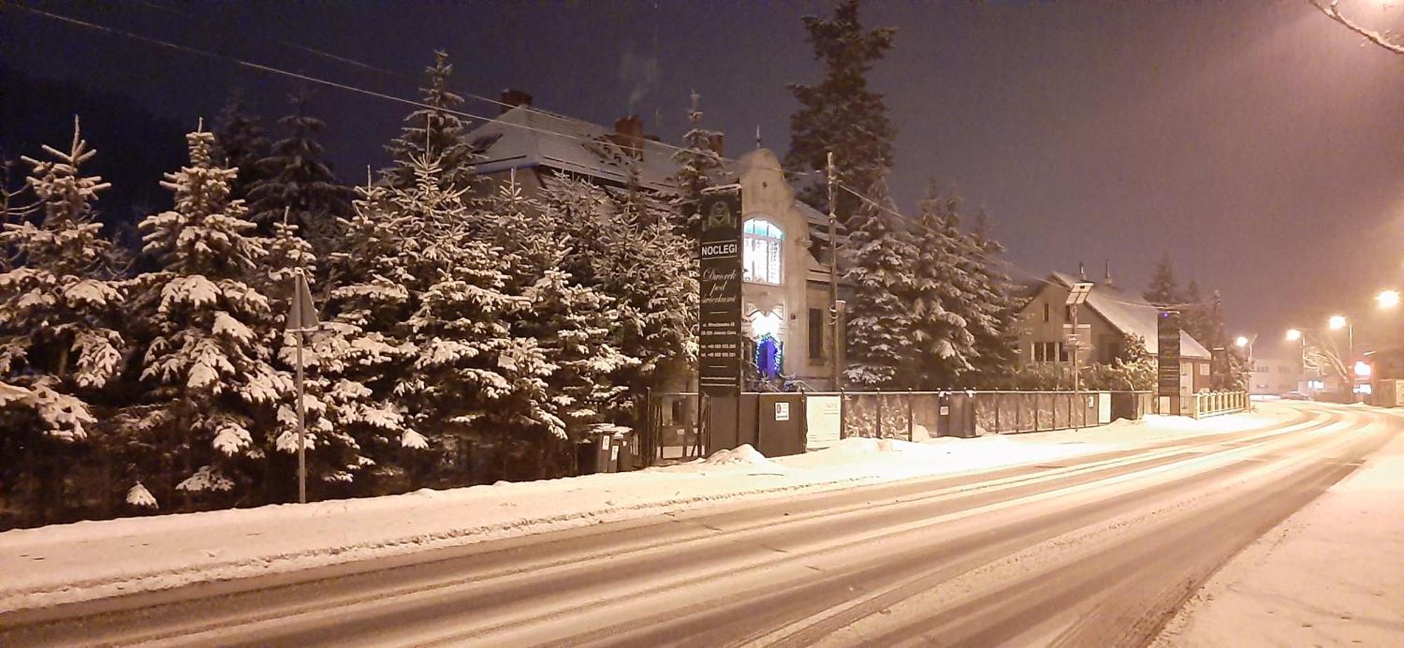 Dworek Pod Swierkami Jelenia Góra Exterior foto