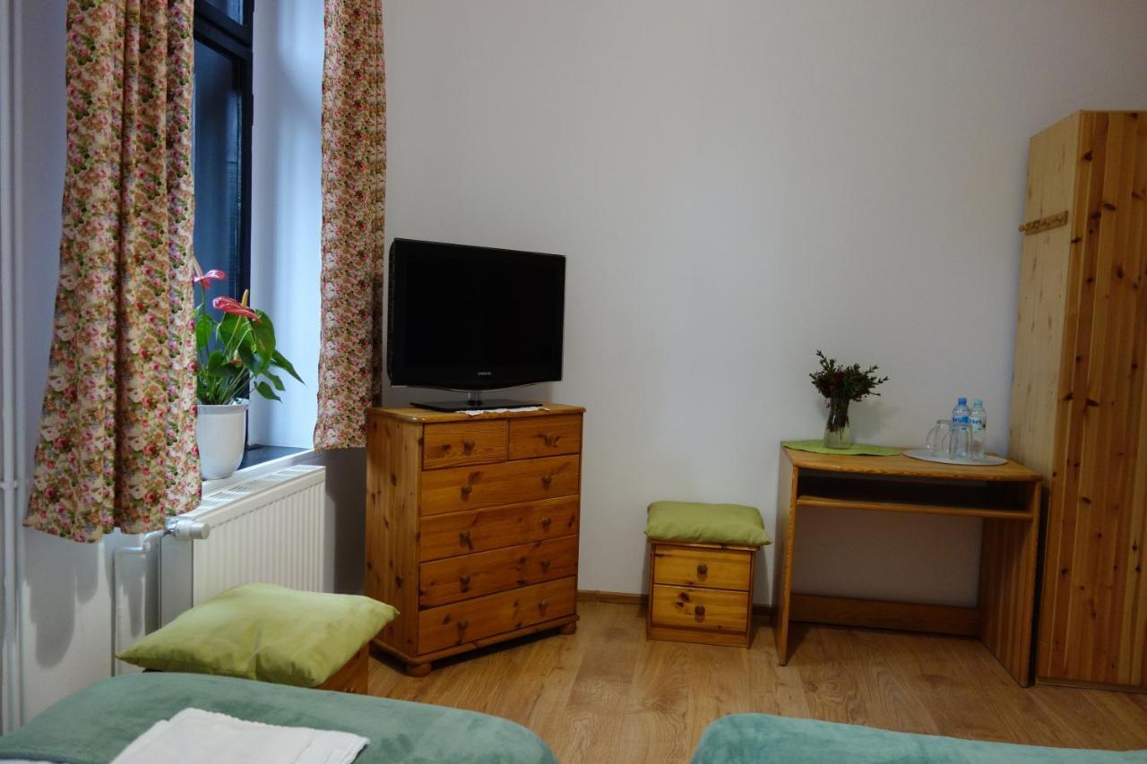 Dworek Pod Swierkami Jelenia Góra Exterior foto